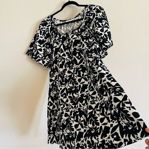 Free Assembly Floral Dress size S mini spring with pockets sophisticated chic
